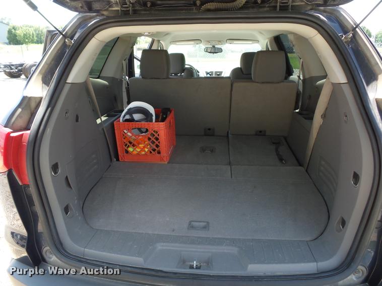 image for item CA9067 2011 Chevrolet Traverse LS SUV