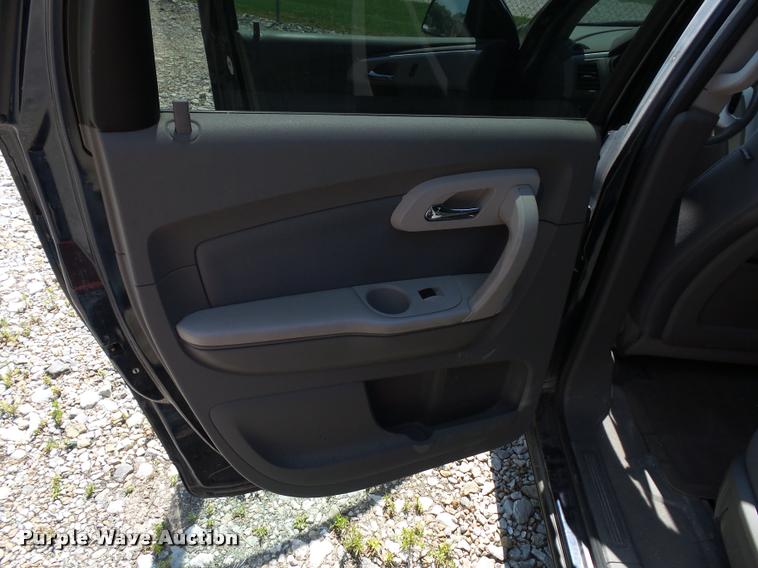 image for item CA9067 2011 Chevrolet Traverse LS SUV