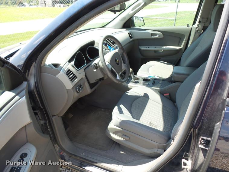 image for item CA9067 2011 Chevrolet Traverse LS SUV