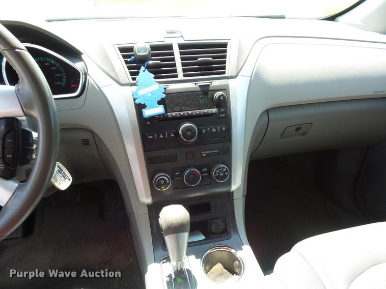 image for item CA9067 2011 Chevrolet Traverse LS SUV