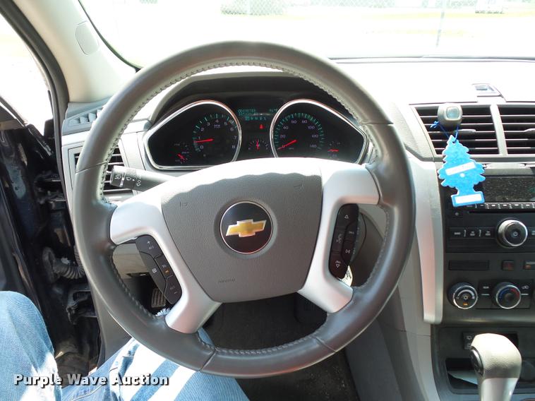 image for item CA9067 2011 Chevrolet Traverse LS SUV