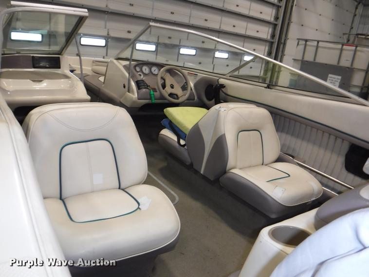 image for item CA9744 1994 Bayliner Caprice 1850LS boat