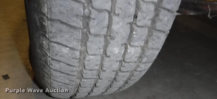 image for item CA9744 1994 Bayliner Caprice 1850LS boat