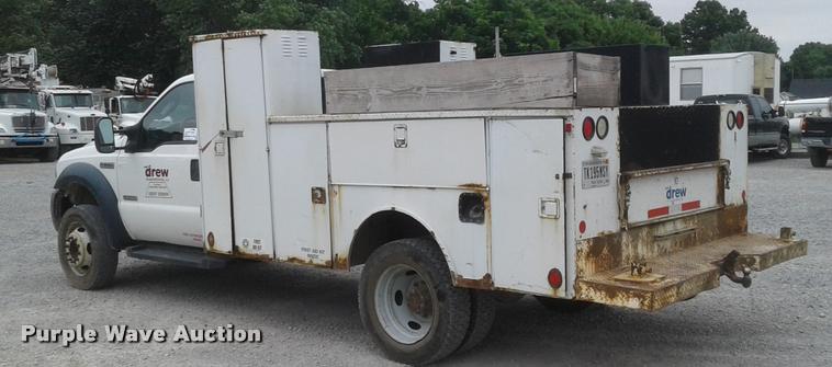 image for item DA1089 2006 Ford F550 XL utility truck