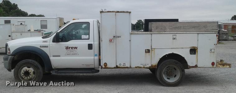 image for item DA1089 2006 Ford F550 XL utility truck