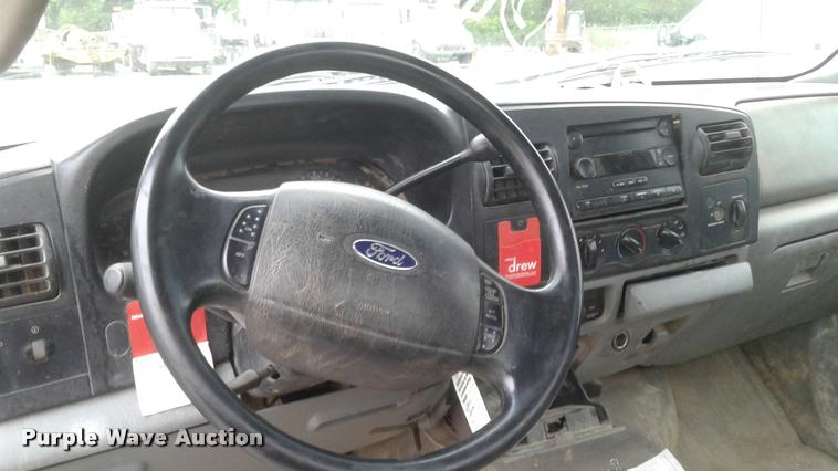 image for item DA1089 2006 Ford F550 XL utility truck