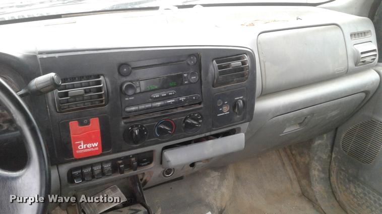 image for item DA1089 2006 Ford F550 XL utility truck