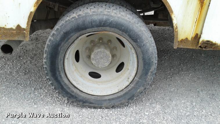 image for item DA1089 2006 Ford F550 XL utility truck