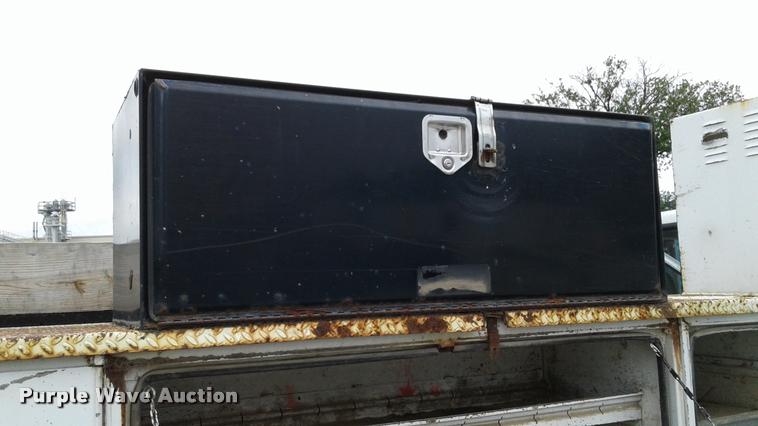 image for item DA1089 2006 Ford F550 XL utility truck