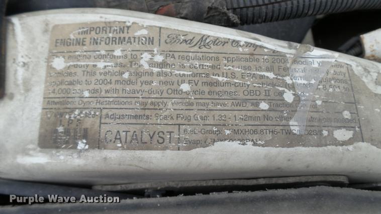 image for item DA1090 2004 Ford F350 Super Duty XL SuperCab utility bed pickup truck