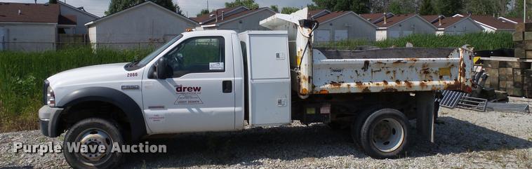 image for item DA1091 2006 Ford F550 dump truck