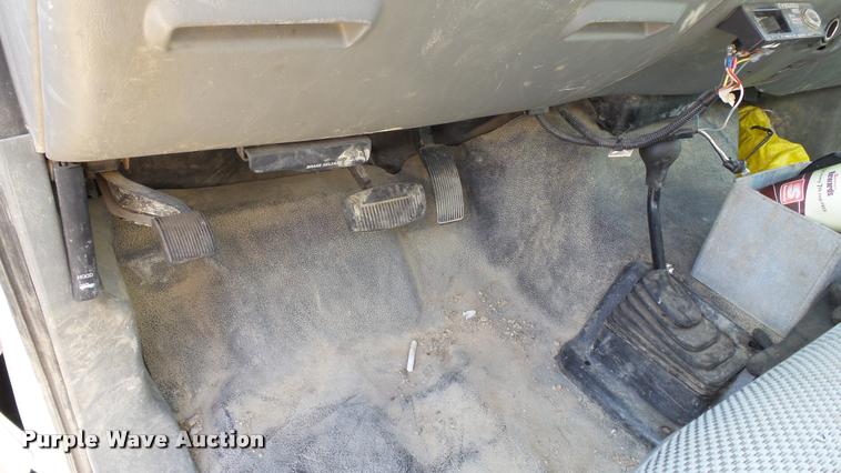 image for item DA1091 2006 Ford F550 dump truck