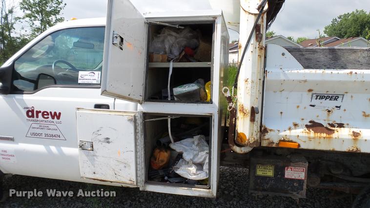 image for item DA1091 2006 Ford F550 dump truck