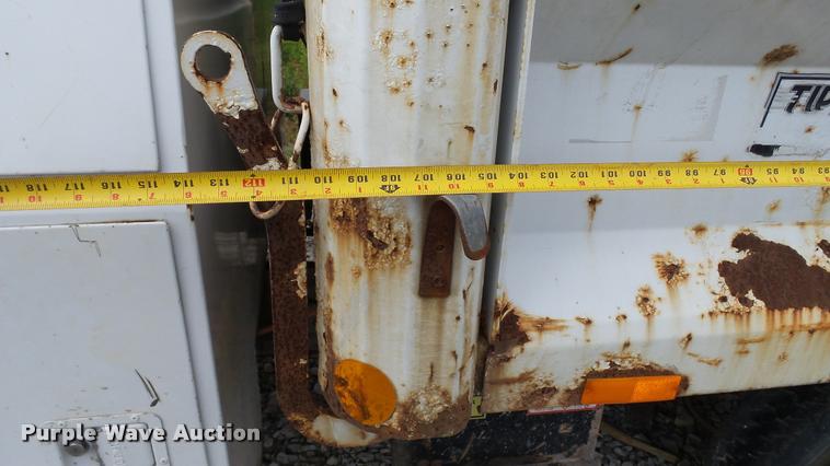 image for item DA1091 2006 Ford F550 dump truck