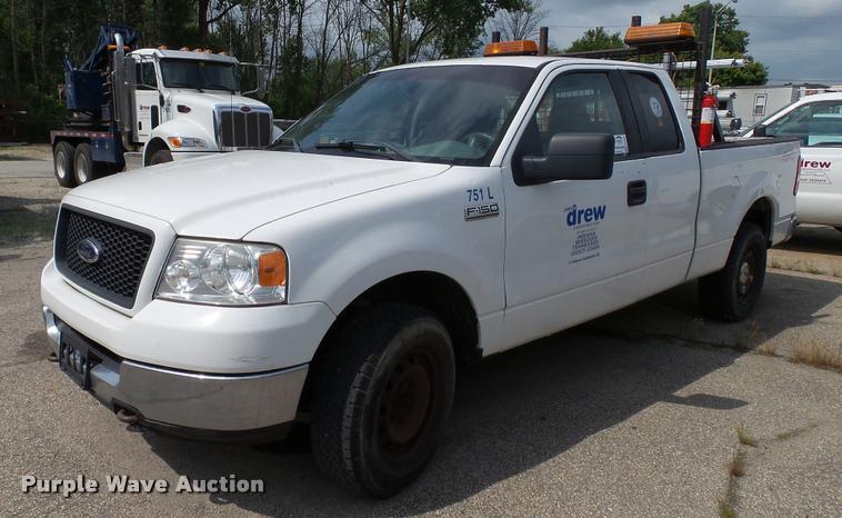 image for item DA1092 2005 Ford F150 XLT SuperCab pickup truck