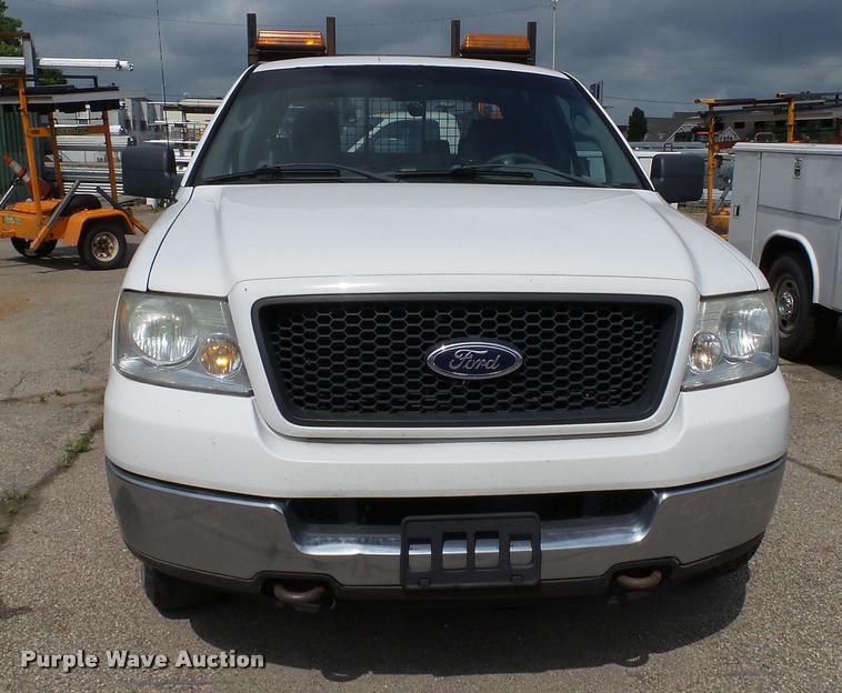 image for item DA1092 2005 Ford F150 XLT SuperCab pickup truck