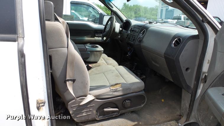 image for item DA1092 2005 Ford F150 XLT SuperCab pickup truck