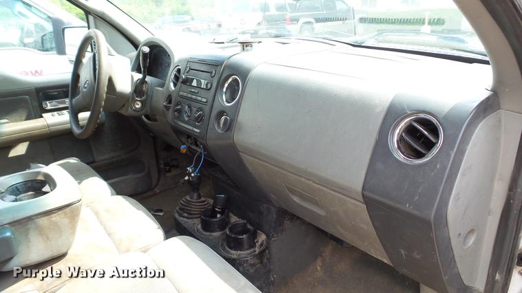 image for item DA1092 2005 Ford F150 XLT SuperCab pickup truck