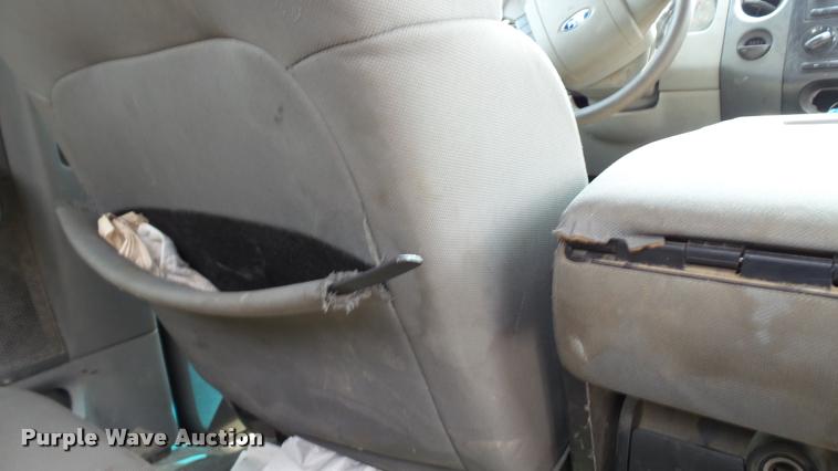 image for item DA1092 2005 Ford F150 XLT SuperCab pickup truck