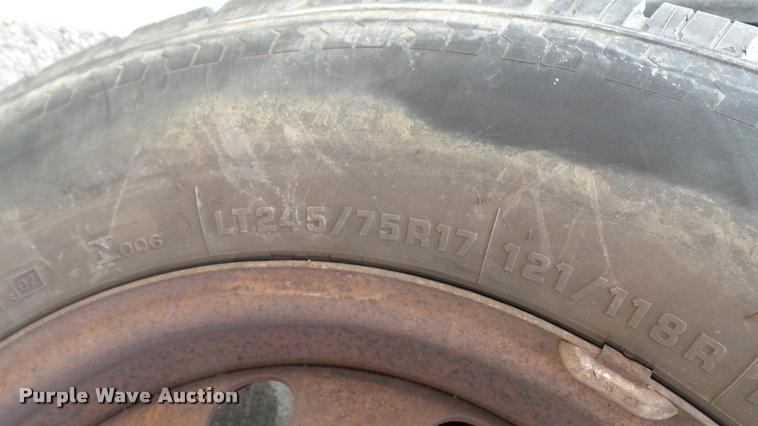 image for item DA1092 2005 Ford F150 XLT SuperCab pickup truck