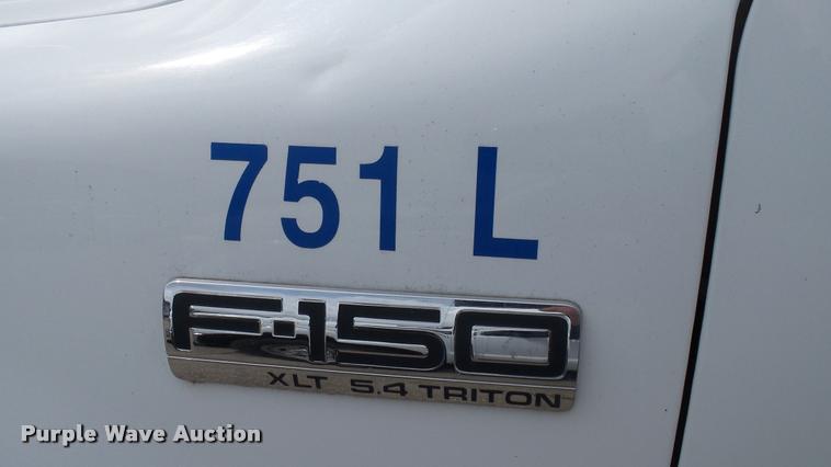 image for item DA1092 2005 Ford F150 XLT SuperCab pickup truck