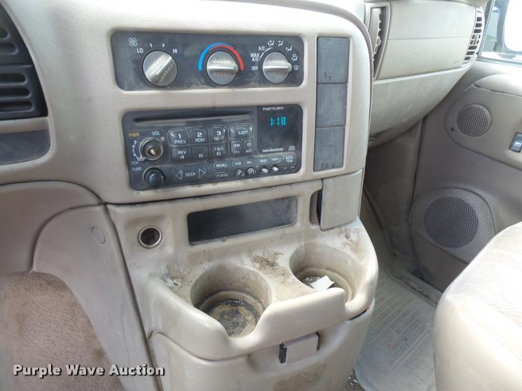 image for item DA1551 2001 Chevrolet Astro van