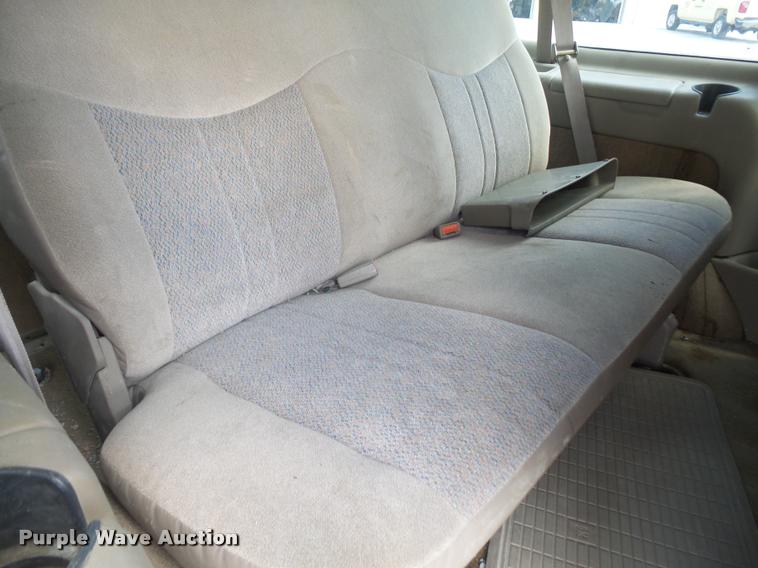 image for item DA1551 2001 Chevrolet Astro van