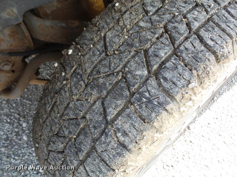 image for item DA1556 2002 Chevrolet Silverado 2500HD Ext. Cab pickup truck