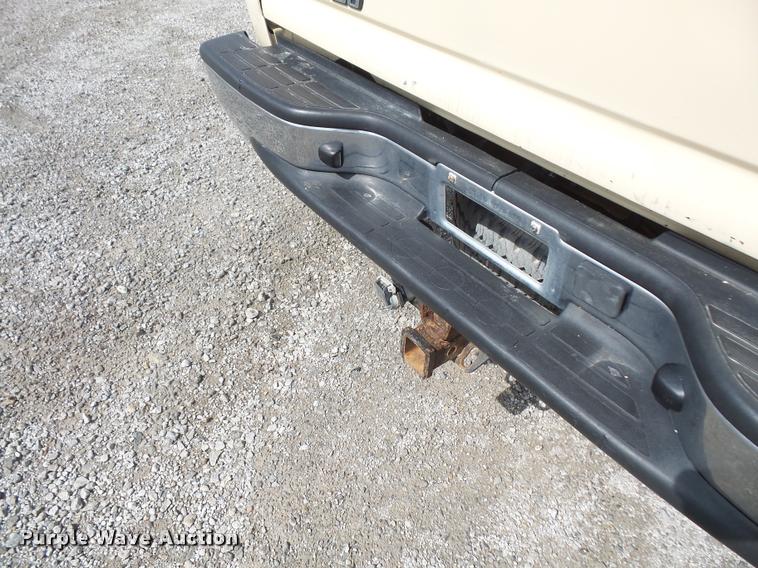 image for item DA1556 2002 Chevrolet Silverado 2500HD Ext. Cab pickup truck