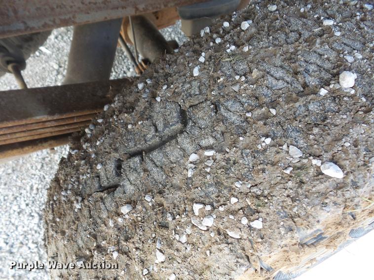 image for item DA1556 2002 Chevrolet Silverado 2500HD Ext. Cab pickup truck