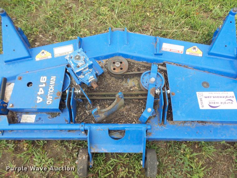 image for item DA1579 New Holland 914A mid mounted mower deck