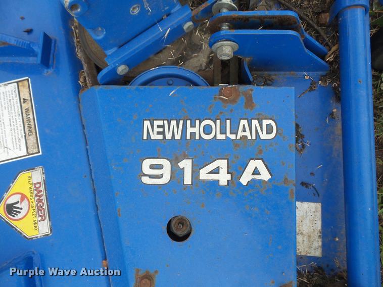 image for item DA1579 New Holland 914A mid mounted mower deck