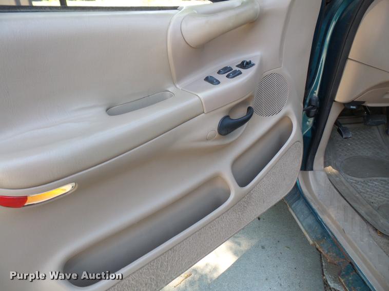 image for item DA1586 1997 Ford F250 SuperCab pickup truck