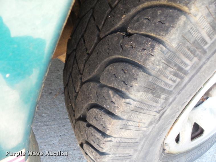 image for item DA1586 1997 Ford F250 SuperCab pickup truck