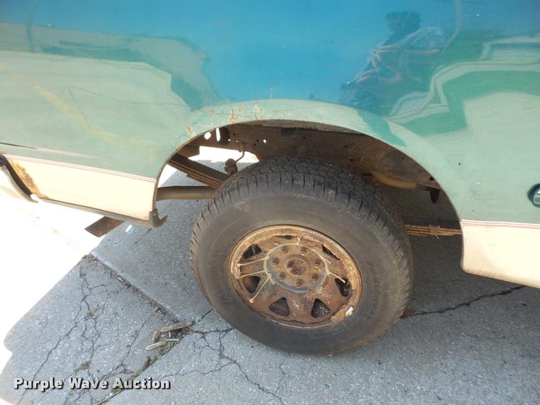 image for item DA1586 1997 Ford F250 SuperCab pickup truck