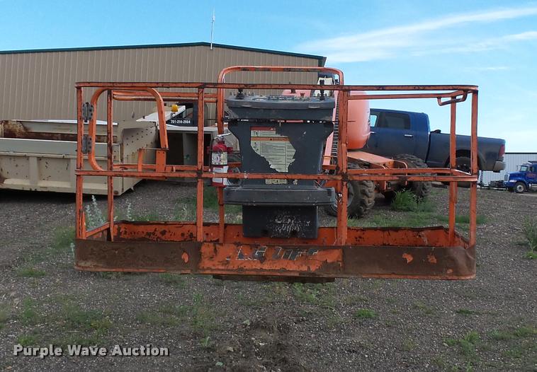 image for item DA3559 2008 JLG 660SJ boom lift