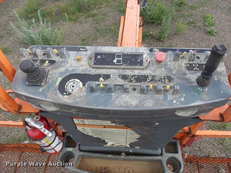 image for item DA3559 2008 JLG 660SJ boom lift