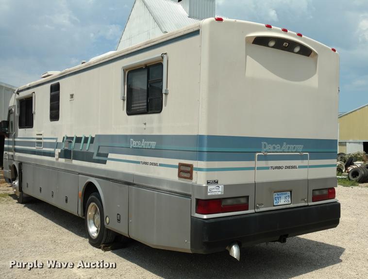 image for item DA5639 1994 Pace Arrow Fleetwood RV