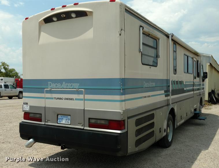 image for item DA5639 1994 Pace Arrow Fleetwood RV