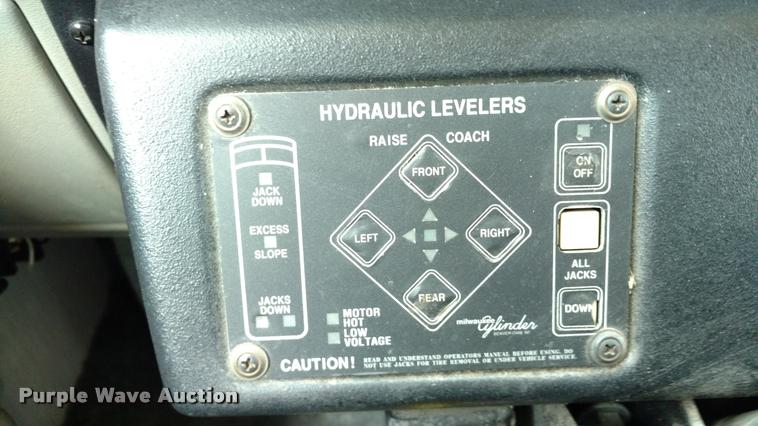 image for item DA5639 1994 Pace Arrow Fleetwood RV