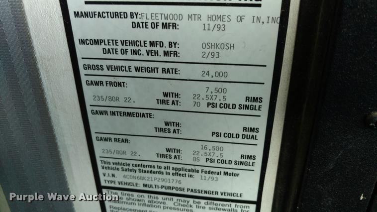 image for item DA5639 1994 Pace Arrow Fleetwood RV