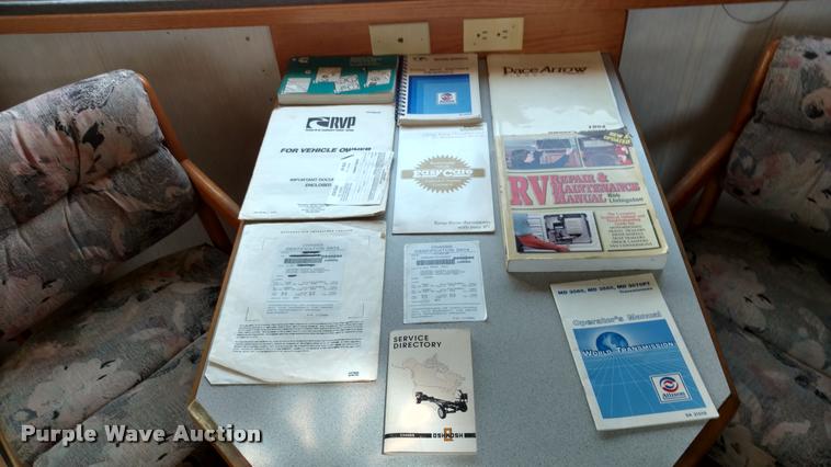 image for item DA5639 1994 Pace Arrow Fleetwood RV