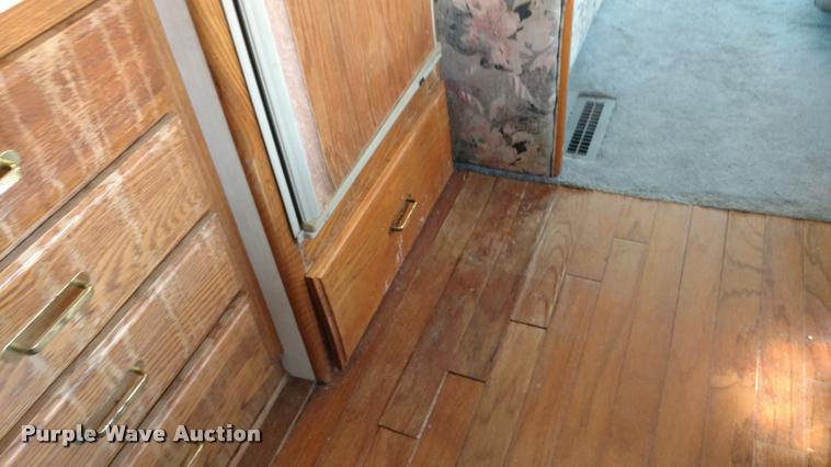 image for item DA5639 1994 Pace Arrow Fleetwood RV