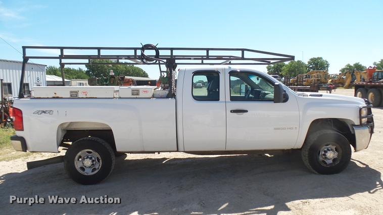 image for item DA7992 2008 Chevrolet Silverado 2500 Ext. Cab pickup truck