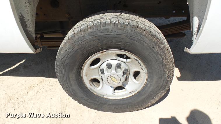 image for item DA7992 2008 Chevrolet Silverado 2500 Ext. Cab pickup truck