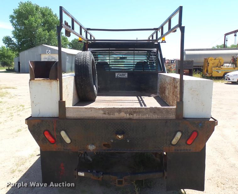 image for item DA7994 2006 Ford F250 Super Duty SuperCab flatbed pickup truck