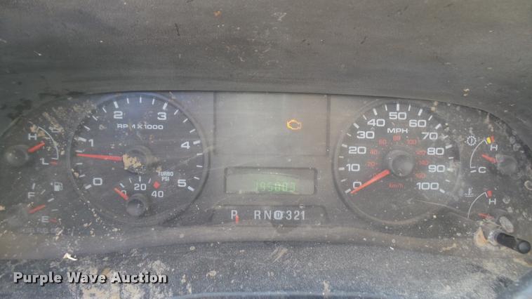 image for item DA7994 2006 Ford F250 Super Duty SuperCab flatbed pickup truck