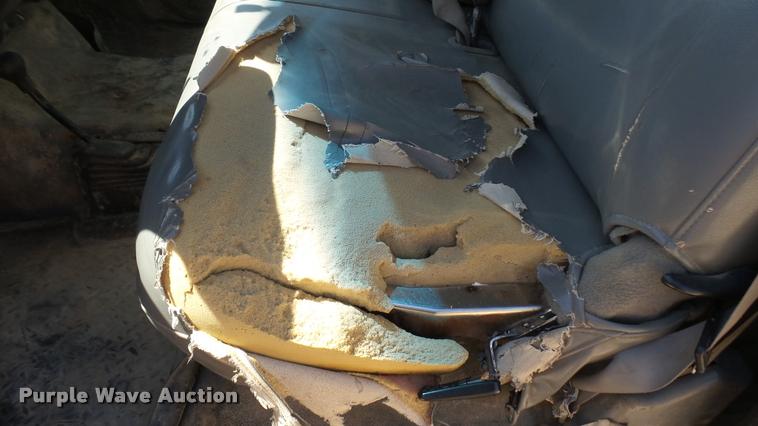 image for item DA7994 2006 Ford F250 Super Duty SuperCab flatbed pickup truck