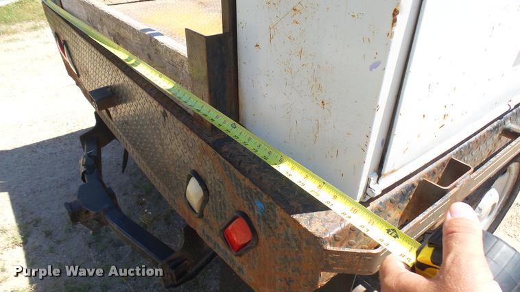 image for item DA7994 2006 Ford F250 Super Duty SuperCab flatbed pickup truck