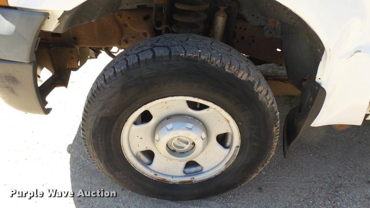 image for item DA7994 2006 Ford F250 Super Duty SuperCab flatbed pickup truck